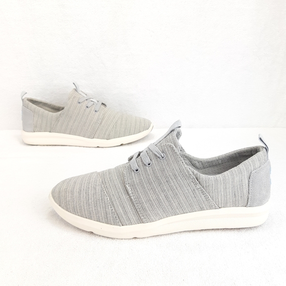 NWOT. TOMS LACE UP GRAY SNEAKERS - Picture 5 of 15